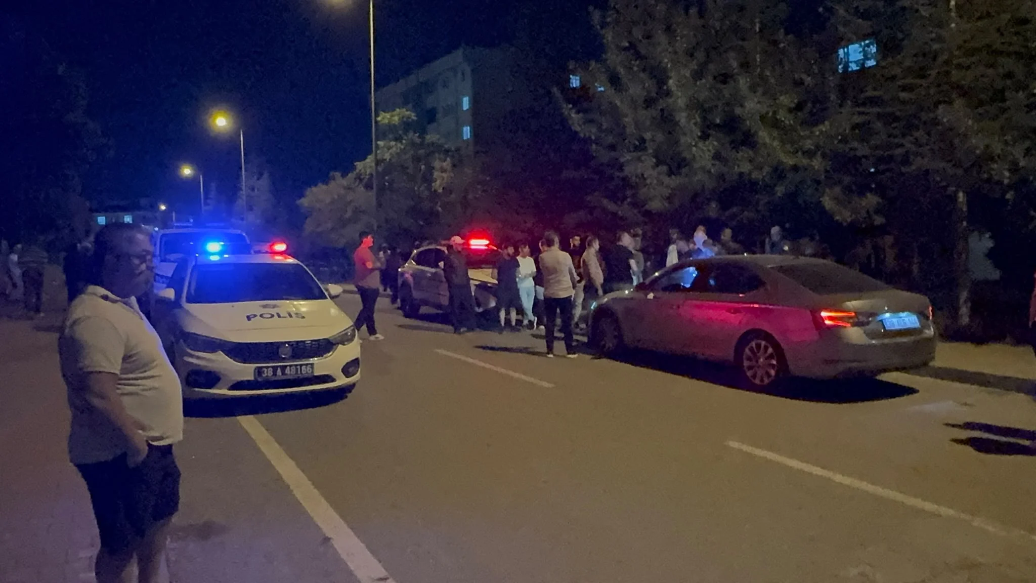 Kayseri’de bıçaklı kavga: 3 yaralı kapak görseli