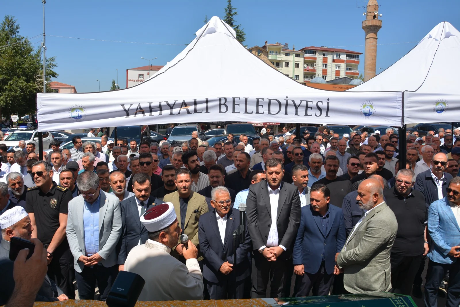Yahyalı eski Belediye Başkanı Esat Keskinkılıç’ın eşi Hayriye Keskinkılıç, toprağa verildi