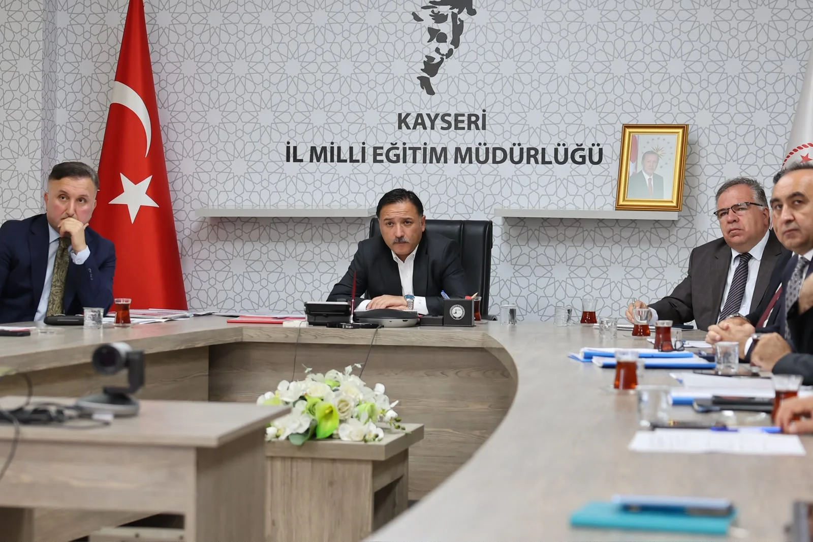 Vali Çiçek'ten İl Milli Eğitim Müdürlüğü'ne yeni eğitim yılı öncesi ziyaret kapak görseli